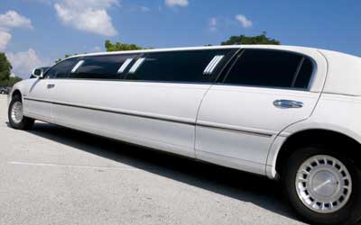 The Benefits of Airport Limo Service: Stress-Free Transportation to and from the Airport
